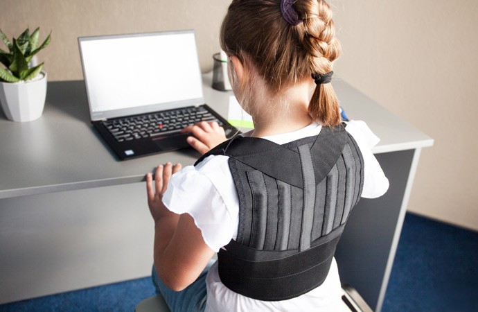 Лучший корректор осанки для детей и подростков Лучший корректор осанки для детей и подростков