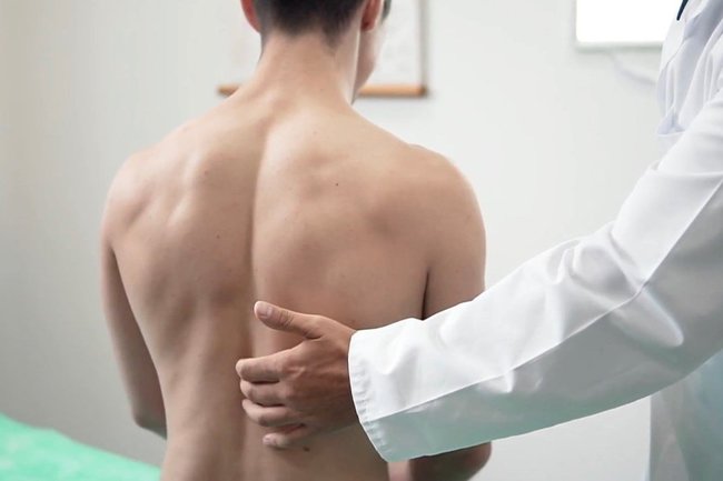 Боль в спине: симптомы, причины и профилактика Боль в спине: симптомы, причины и профилактика