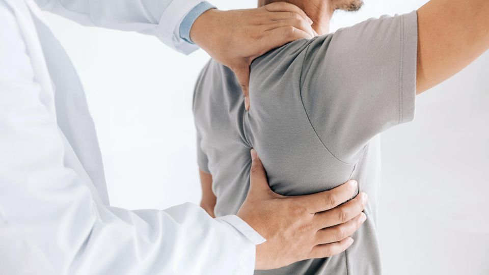 Тренажер осанки: вот как прямой держатель должен способствовать правильной осанке. Тренажер осанки: вот как прямой держатель должен способствовать правильной осанке.